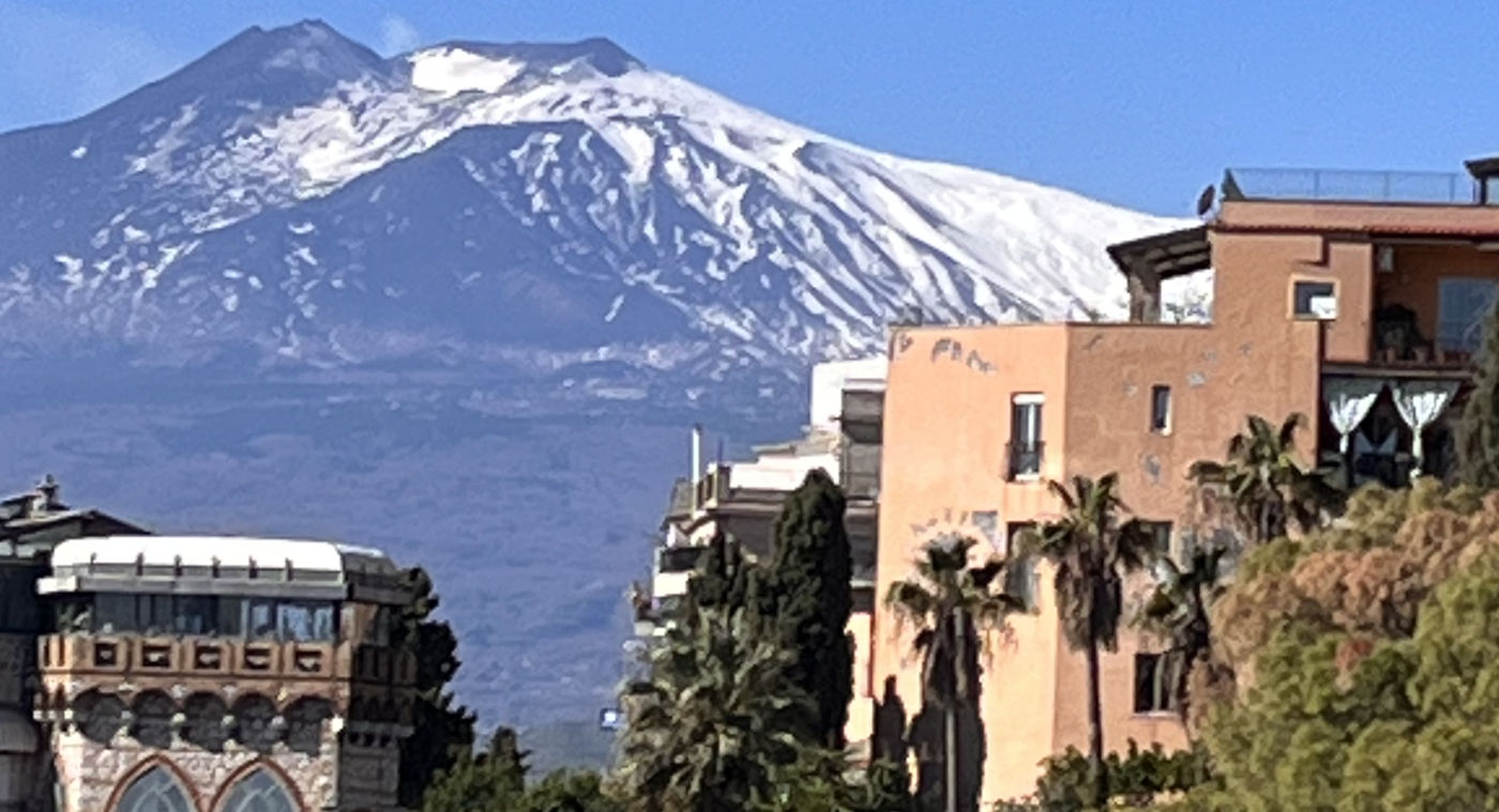 Sizilien Ansicht mit Vulkan